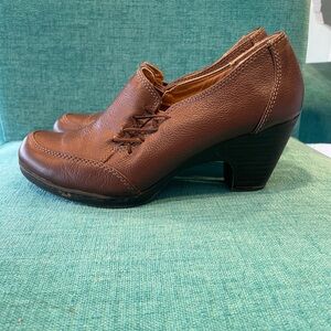 Comfort Shoes size 6